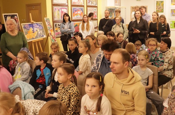 Выставка детских работ «Пир на весь мир»