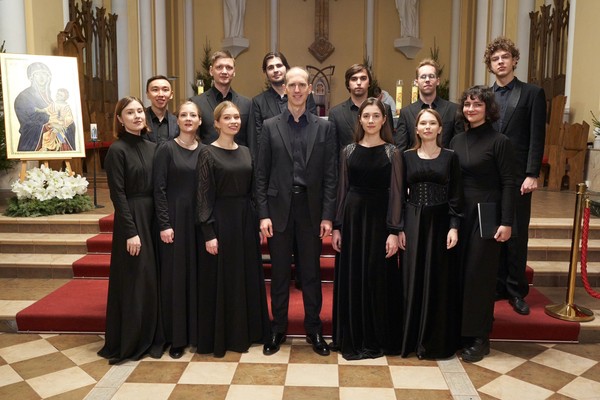 Григорианское Рождество. Хор и орган