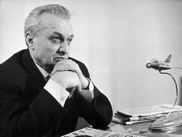 Тематическая беседа «Советский конструктор Артем Микоян»