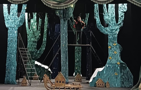 Спектакль «Серебряное копытце»