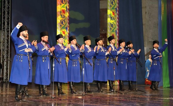 Концерт «Яркие краски лета»