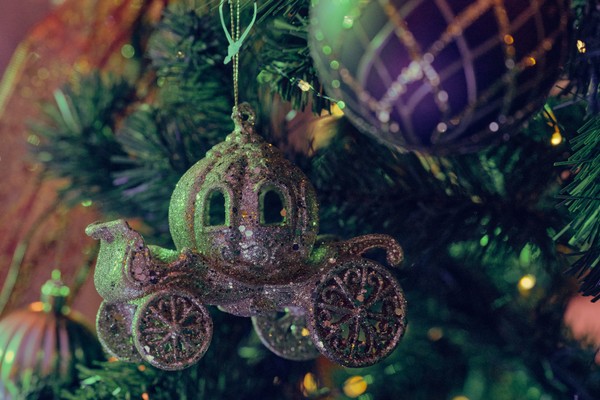 Новогодний бал игрушек