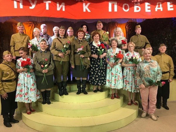 Документальный музыкальный спектакль «Новогодний привет с фронта!»