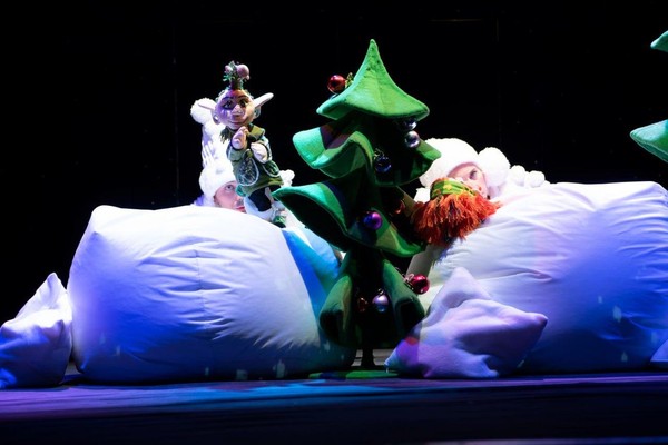 Спектакль «Новогодние приключения маленькой Ягини»