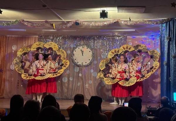 Концертная программа «Приключения в новогоднем королевстве»