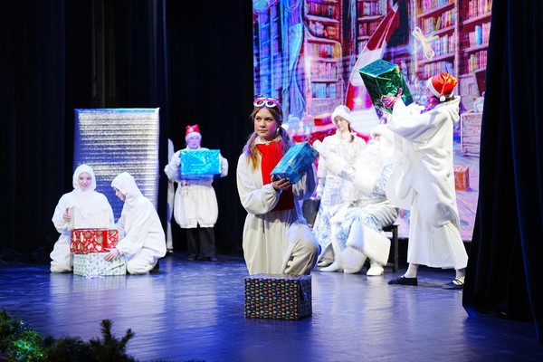 Новогодняя интерактивная фантазия «Новогодние Пух-истории!»