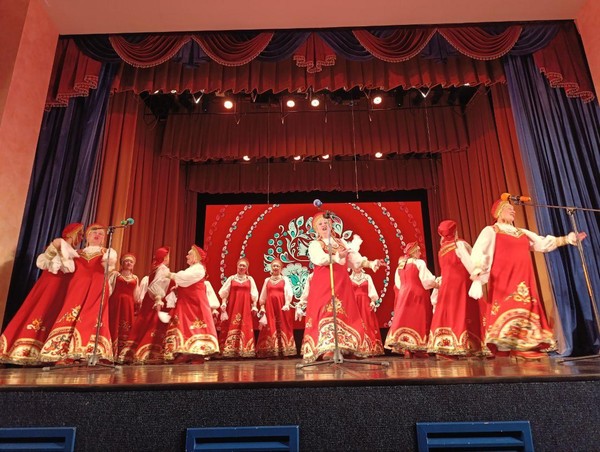 «Новогодний серпантин»