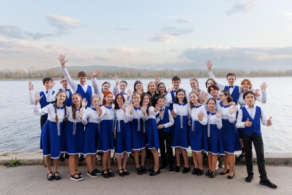 Концерт учащихся хорового отделения