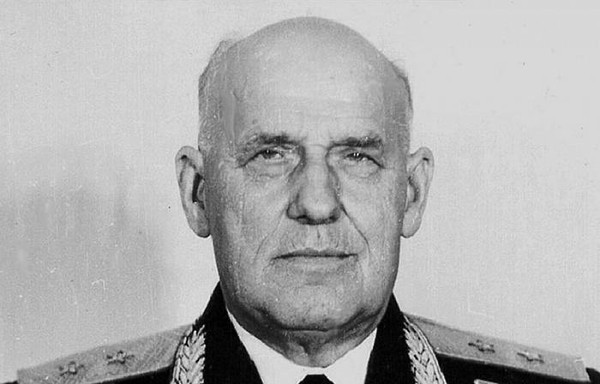 Тематическая беседа «Советский конструктор Фёдор Петров»