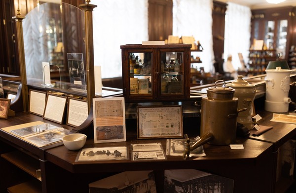 Экскурсия в аптеку Пеля