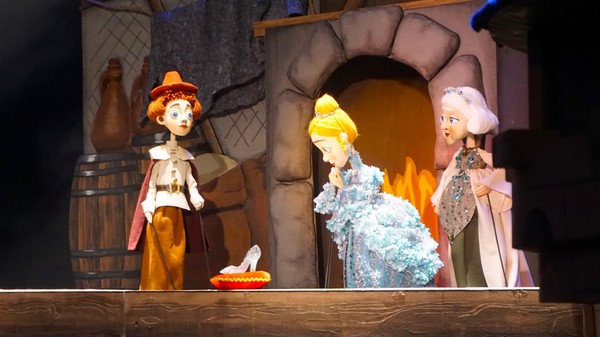 Новогоднее представление «Золушка»