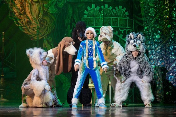 Спектакль «Новогодние приключения в «Премьере» для самых маленьких»