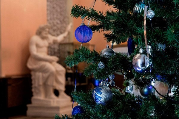 Экскурсия «12 шагов к Новому году»