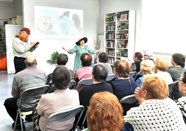 Новогодний огонёк «В свете ёлочных огней»