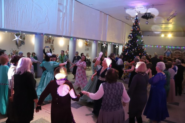 «Новогодний бал»