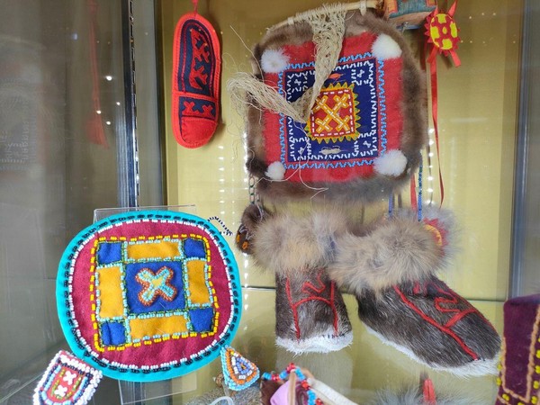 Выставка «Мансийские сказки. Зимние праздники в традиционной культуре манси»