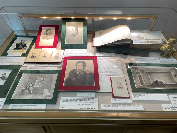 Выставка «Что за бойцы, что за характеры, что за люди!»