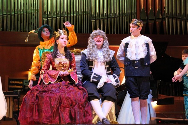 Спектакль «Прекрасная Золушка»