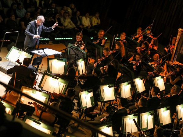 Три комедиографа