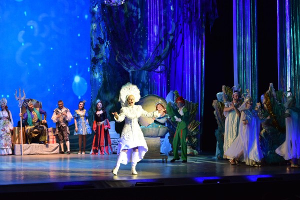 Новогодний концерт Саратовского театра оперетты