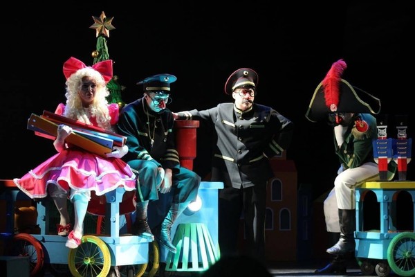 Спектакль «Путешествие «Голубой стрелы»