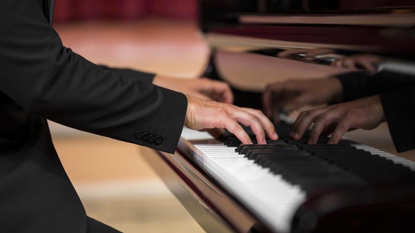 Pianissimo. Эфе Шен