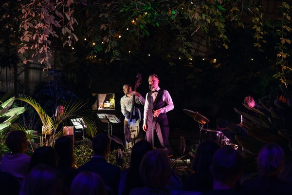 Магия свечей. Фрэнк Синатра. Рождественские песни в оранжерее