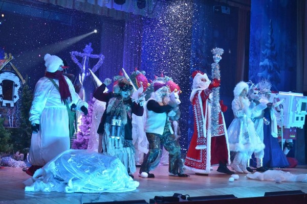 Спектакль «В поисках новогодней звезды»