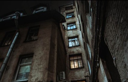 Мистические места Петербурга: прогулка по дворам и парадным