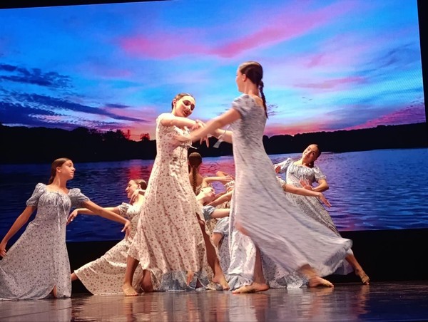 «Класс-концерт Образцового коллектива Хореографический ансамбль «Волшебная страна»»