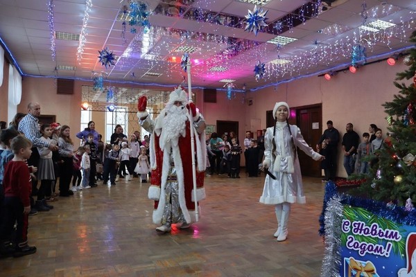 Театрализованное представление для детей «Сладкоснежный Новый Год»