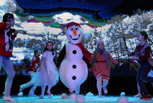 Новогодний концерт творческих коллективов Культурного центра «Московский»