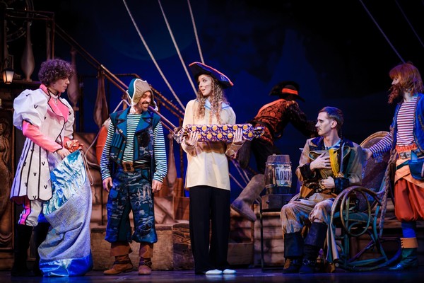 Новогодняя викторина «Найденный под ёлкой»