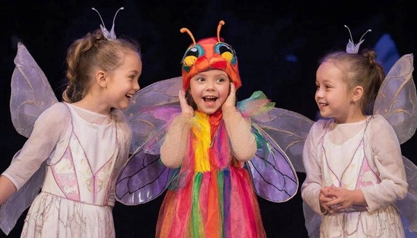 Спектакль «Муха–цокотуха»