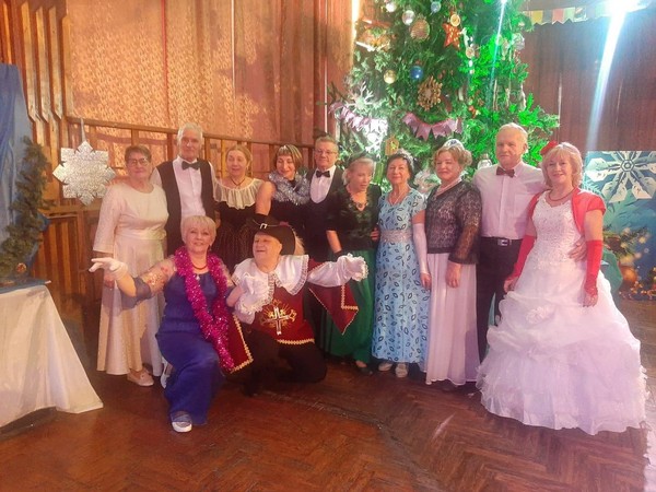 Новогодний бал-маскарад «С наступающим!»