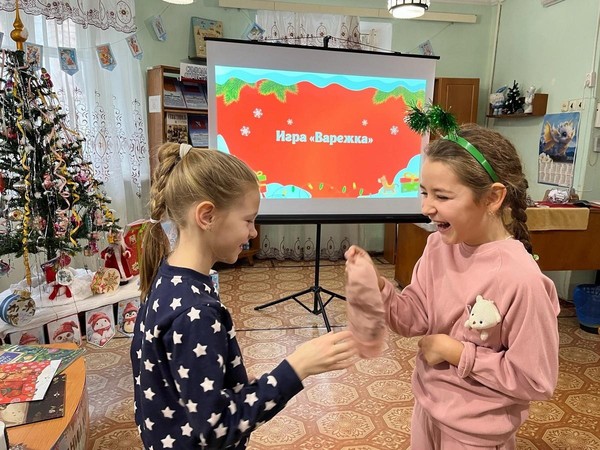 Конкурсно-игровая программа «Ёлочки-Иголочки»
