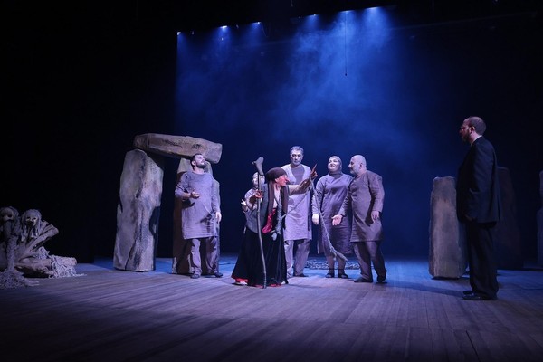 Прямой эфир «Т. Заурова читает Булата Акуджаву»