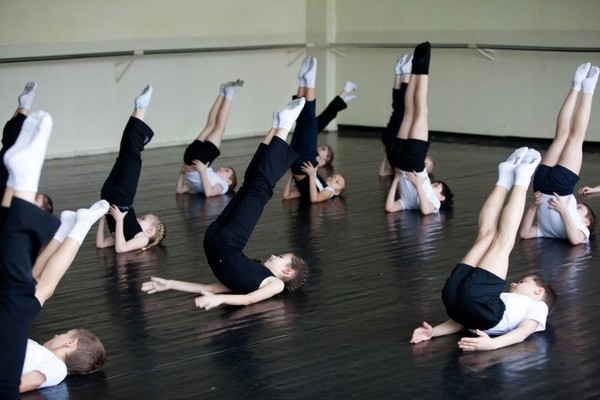 Мастер-класс по партерной гимнастике «Движение в такт»