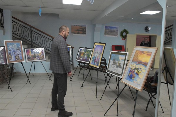 Новогодняя выставка учащихся МБУДО «Детской художественной школы N4» г. Казани