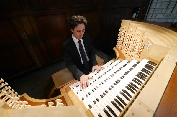 Венсан Дюбуа. Посвящение собору Парижской Богоматери