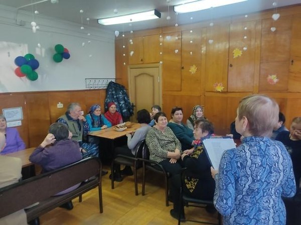 Музыкально-поэтический вечер «Тепло сердец мы дарим вам»