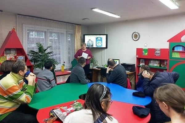 Литературно-музыкальный час «С книгой мир добрей и ярче!»