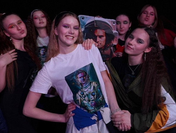 Спектакль «Фанатки»