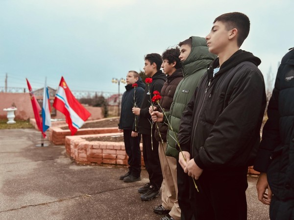 Митинг, посвященный Дню памяти неизвестного солдата