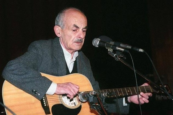 Музыкально-поэтический час «Возьмемся за руки, друзья…»