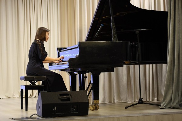 Лекция «Формирование навыков разбора музыкального произведения в младших классах ДШИ»