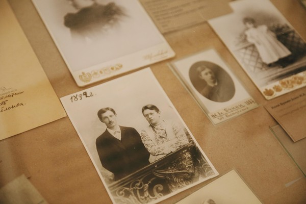 Выставка «И не друг, и не враг, или «Третий Толстой»»