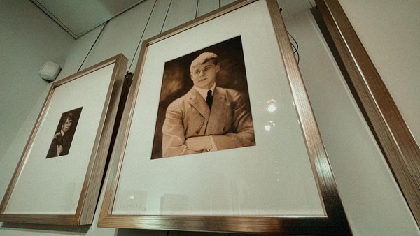 Выставка «Имажинисты. Путешествие в прекрасное. Памяти Сергея Есенина»