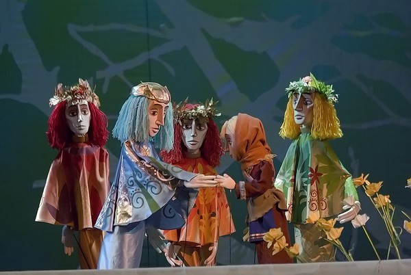 Спектакль «Двенадцать месяцев»