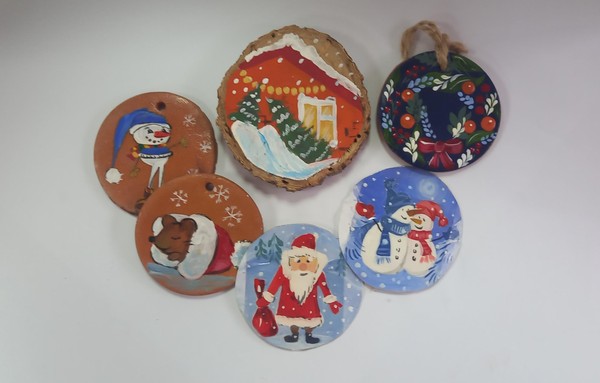 Мастер-класс по рисованию Роспись новогодних украшений